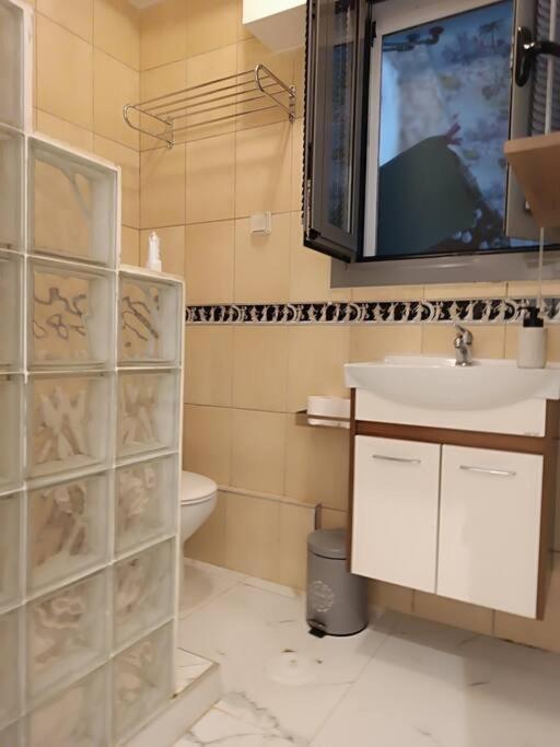 Giannis Apartment Афины Экстерьер фото